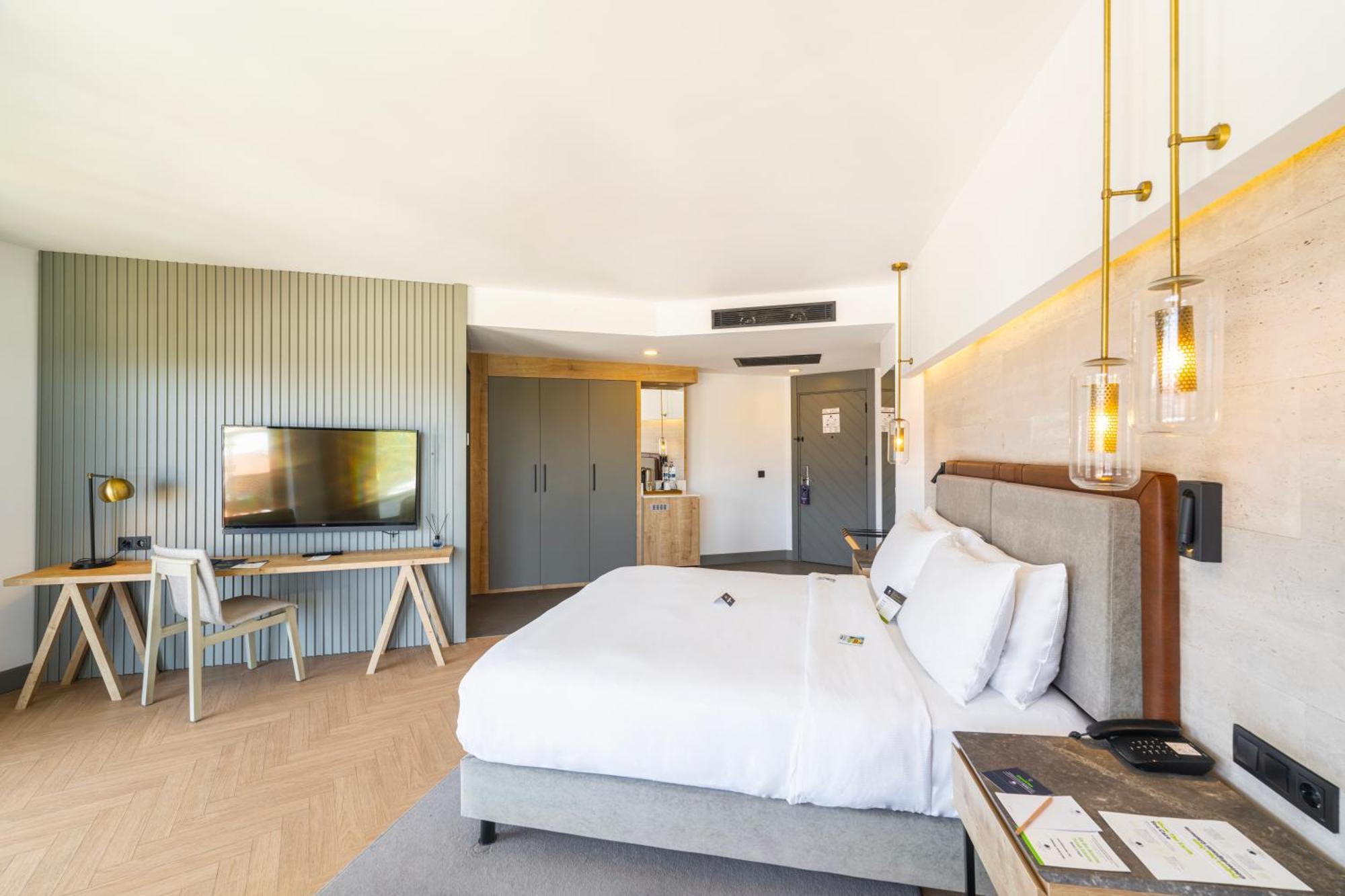 Doubletree By Hilton Antalya-Kemer All-Inclusive Resort Esterno foto